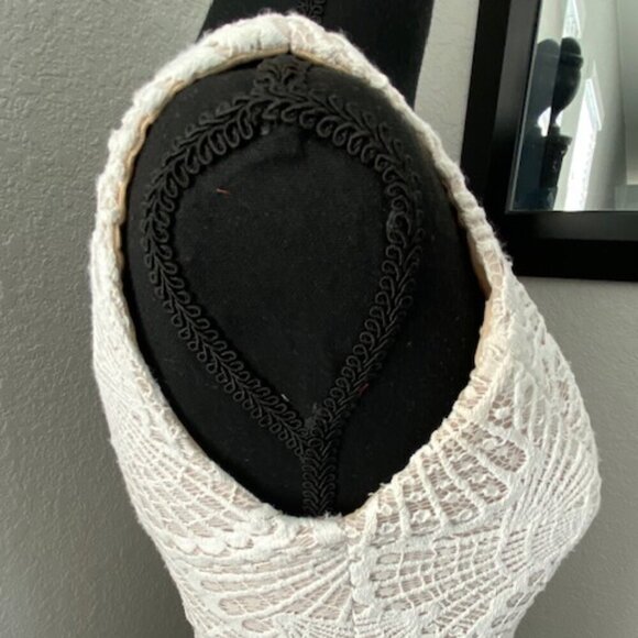 VOWD Compass Plunging Mermaid White Lace Wedding Dress Sz XS - Picture 5 of 16